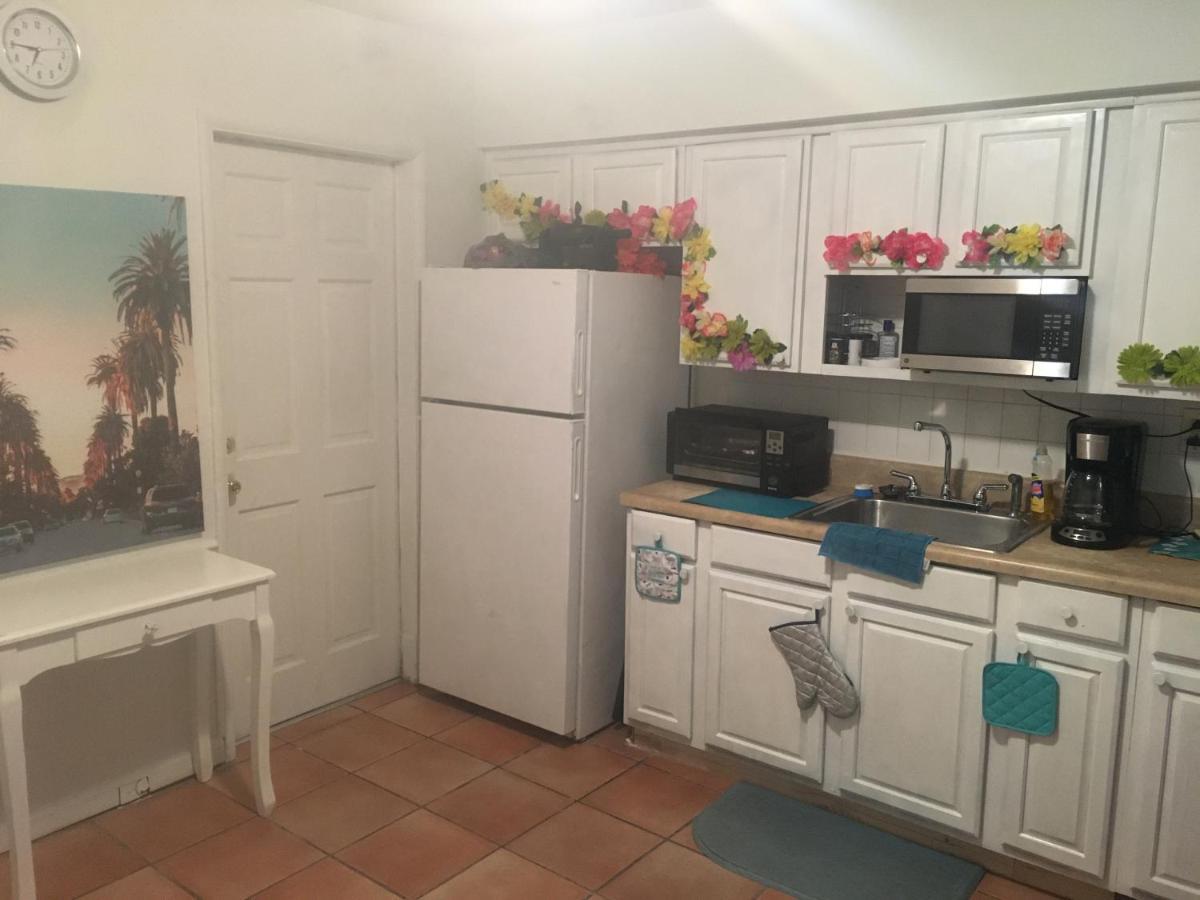 Zen Women'S Hostel Fort Lauderdale Exterior photo